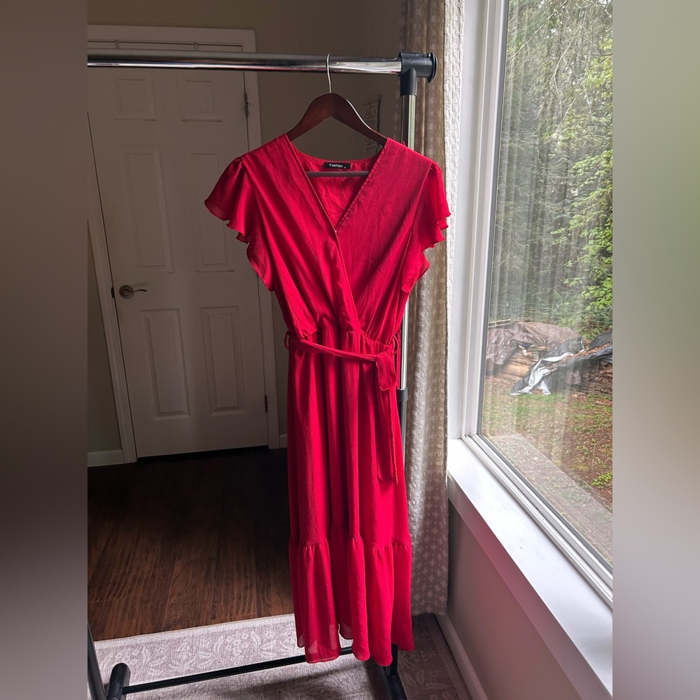 Elegant Red Ruffle Sleeve Faux-Wrap Dress